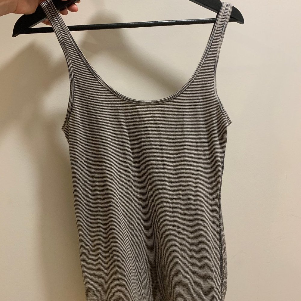 Lululemon navy & white striped tank top